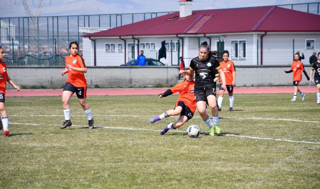 Okul Sporları Yıldızlar Futbol Yarı Final müsabakaları, Kocatepe Spor Kompleksi