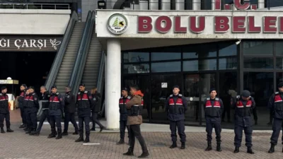 Bolu Cumhuriyet Başsavcılığı tarafından yürütülen "irtikap" soruşturması kapsamında sular durulmuyor.