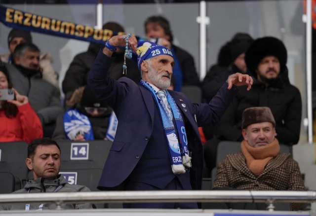 Erzurumspor’a olan 46 yıllık bağlılığıyla tanınan 64 yaşındaki Erdem Alan,