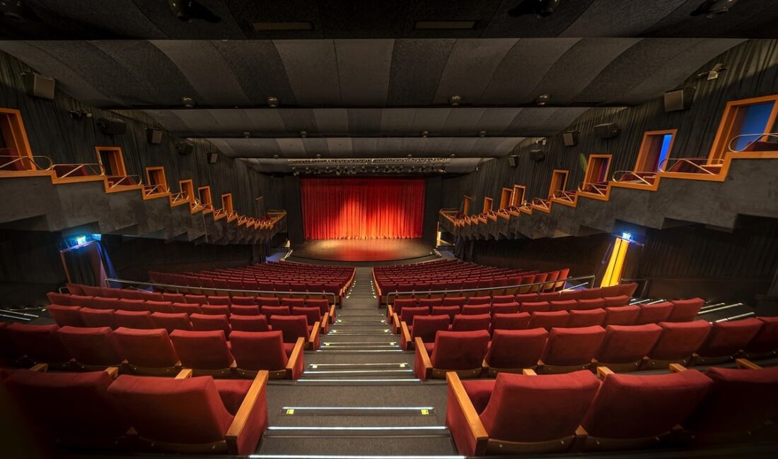 Sinemalarda bu hafta (17-22-23 Nisan tarihlerinde) 11 film vizyona giriyor.