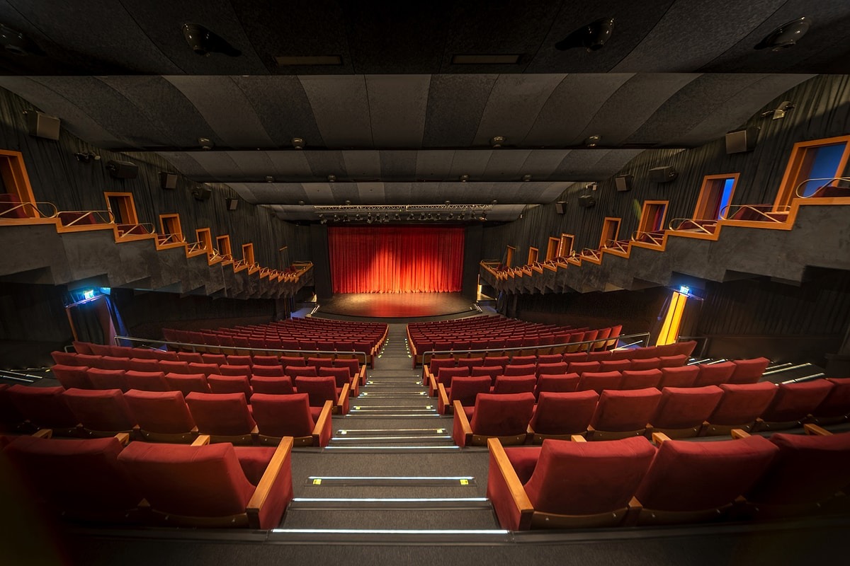 Sinemalarda bu hafta (17-22-23 Nisan tarihlerinde) 11 film vizyona giriyor.