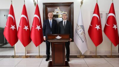 Isparta Valisi Abdullah Erin, Afyonkarahisar Valisi Dr. Naci Aktaş’a hayırlı