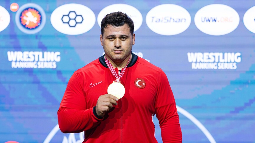 Milli güreşçi Rıza Kayaalp, Arnavutluk'ta düzenlenecek 2026 Avrupa Şampiyonası'nda tarihe