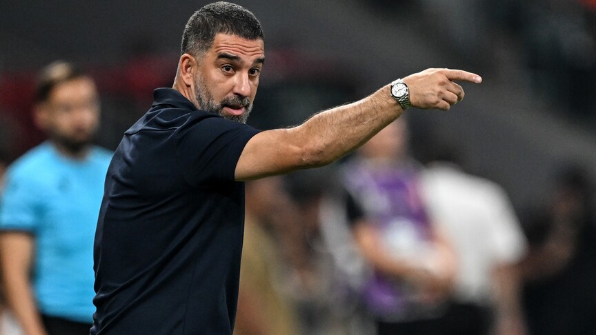 Ukrayna ekibi Shakhtar Donetsk'i çalıştıran Arda Turan, takımını UEFA Konferans