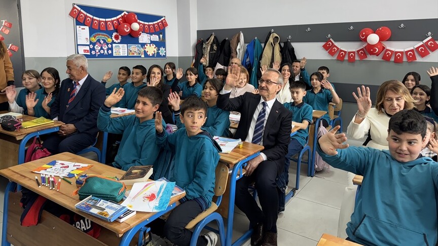 Kahramanmaraş merkezli 6 Şubat 2023'teki depremlerin etkilediği Malatya'da, hayırsever iş