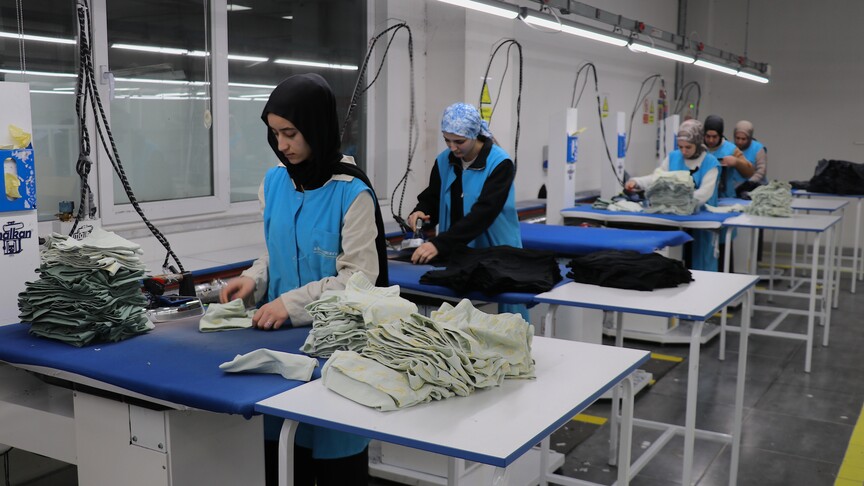 Çalışma ve Sosyal Güvenlik Bakanı Vedat Işıkhan, yılın ilk 3