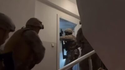 İstanbul'da organize suç örgütlerine yönelik düzenlenen operasyonda 17 şüpheli gözaltına