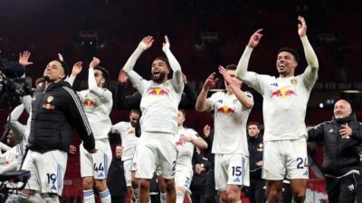 İngiltere Premier Lig'de Leeds United, Manchester United'ı 2-1 yenerek 45