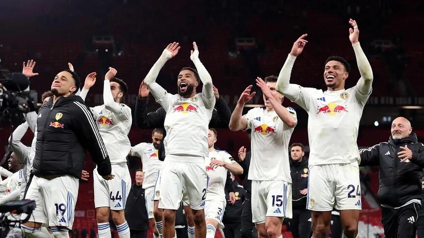 İngiltere Premier Lig'de Leeds United, Manchester United'ı 2-1 yenerek 45