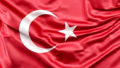 Türk denizcilik tarihinin en derin yaralarından biri olan Dumlupınar denizaltı