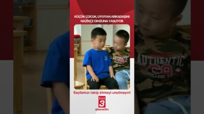 Kanal 3Sal, Nisan 7, 2026 2:01pmURL:Embed:Küçük çocuk, uyuyan arkadaşını nazikçe