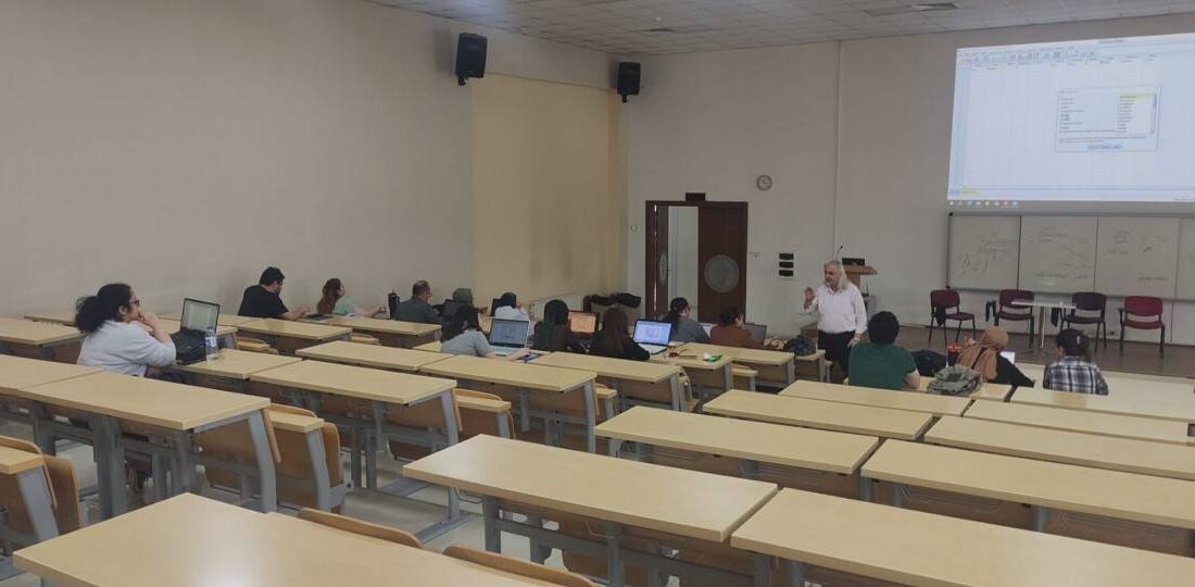 Afyonkarahisar Sağlık Bilimleri Üniversitesi Tıp Fakültesi’nde öğretim elemanlarına yönelik düzenlenen