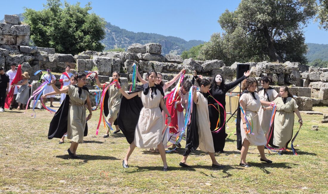 Muğla'nın Köyceğiz ilçesindeki Kaunos Antik Kenti'nde "Muğla Köyceğiz Geleceğe İz
