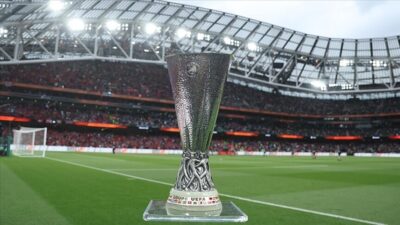UEFA Avrupa Ligi'nde finale çıkan ekipler yarın belli olacak. Yarı