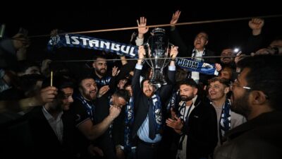 Trendyol 1. Lig'de şampiyonluğa ulaşarak Süper Lig'e yükselen Erzurumspor FK,