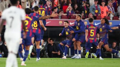 İspanya 1. Futbol Ligi'nin (LaLiga) 35. haftasında Barcelona, sahasında Real