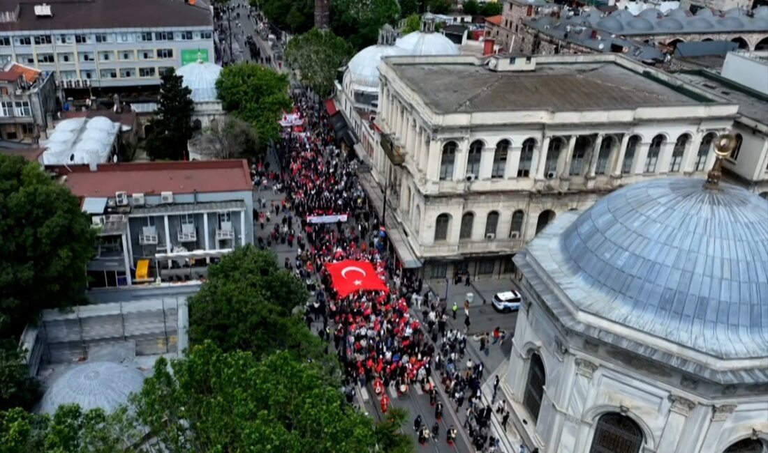 Hazreti Muhammed tarafından fethi müjdelenen, medeniyetlere başkentlik yapmış İstanbul'un fethinin