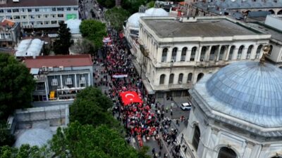 Hazreti Muhammed tarafından fethi müjdelenen, medeniyetlere başkentlik yapmış İstanbul'un fethinin