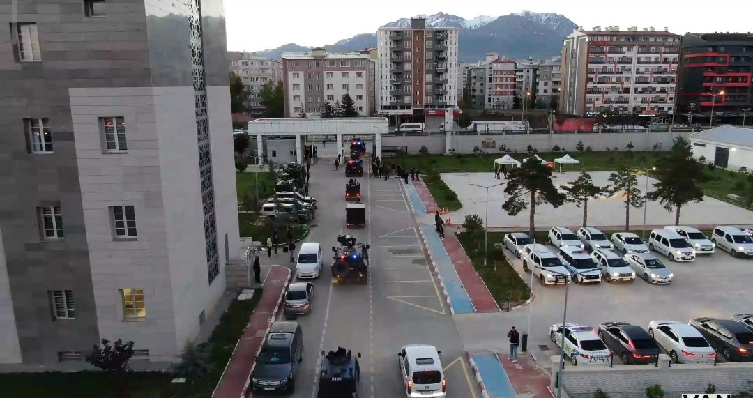 Van Cumhuriyet Başsavcılığı ve Narkotik Suçlarla Mücadele Başkanlığı koordinesinde 3
