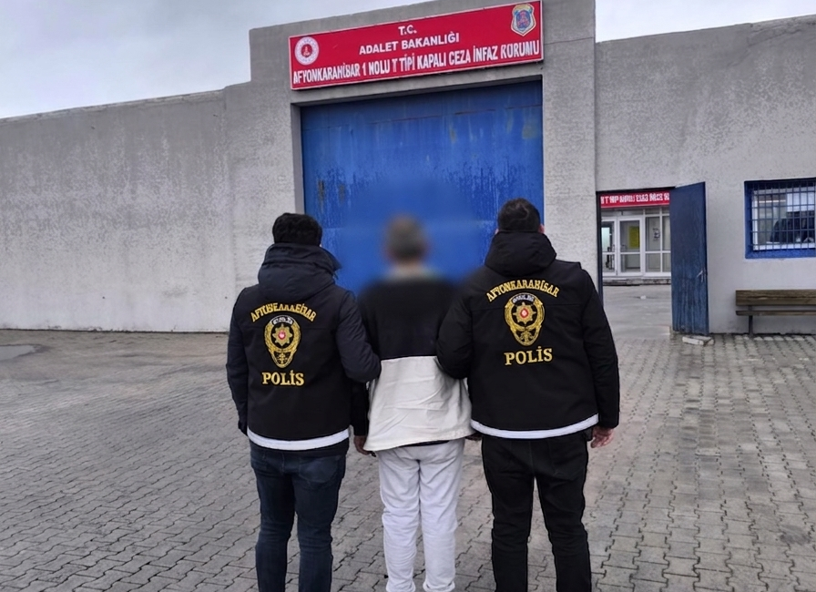 Afyonkarahisar İl Emniyet Müdürlüğü ekiplerince aranan şahısların yakalanmasına yönelik yürütülen