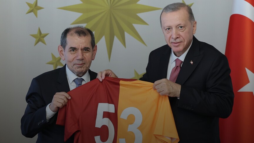 Cumhurbaşkanı Recep Tayyip Erdoğan, Trendyol Süper Lig'de şampiyon olan Galatasaray