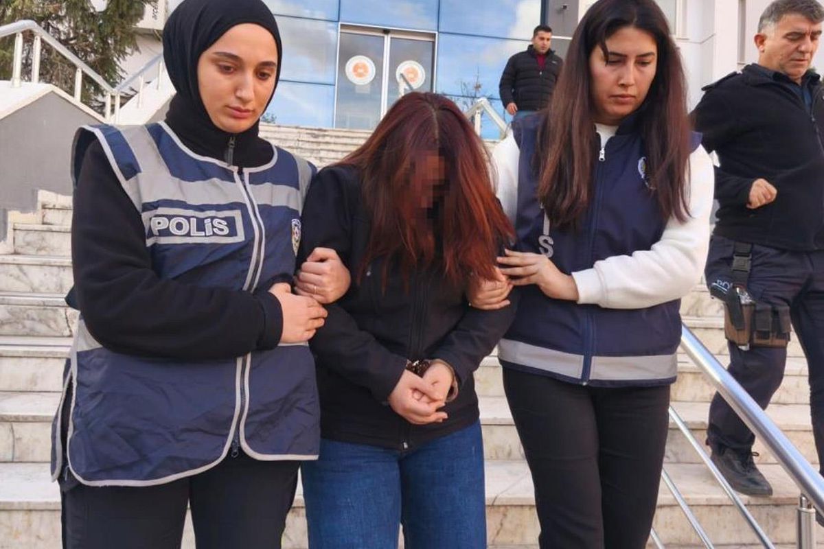 Kahramanmaraş’ta tedavi altındaki 5 günlük bebeğe şiddet uyguladığı görüntülerle infial