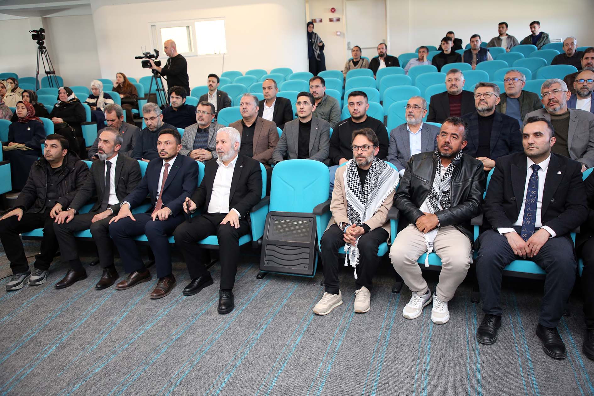 Afyon Kocatepe Üniversitesi (AKÜ) öğrenci kulüp ve toplulukları tarafından Sumud