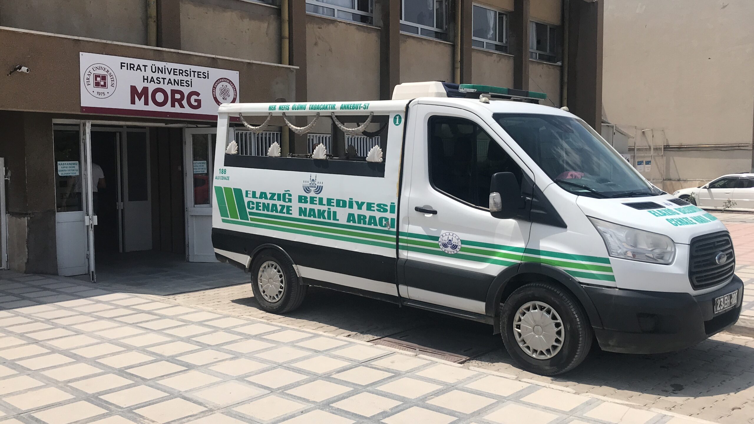 Elazığ’da bir oto kiralama dükkanında başlayan alacak verecek tartışması, kısa