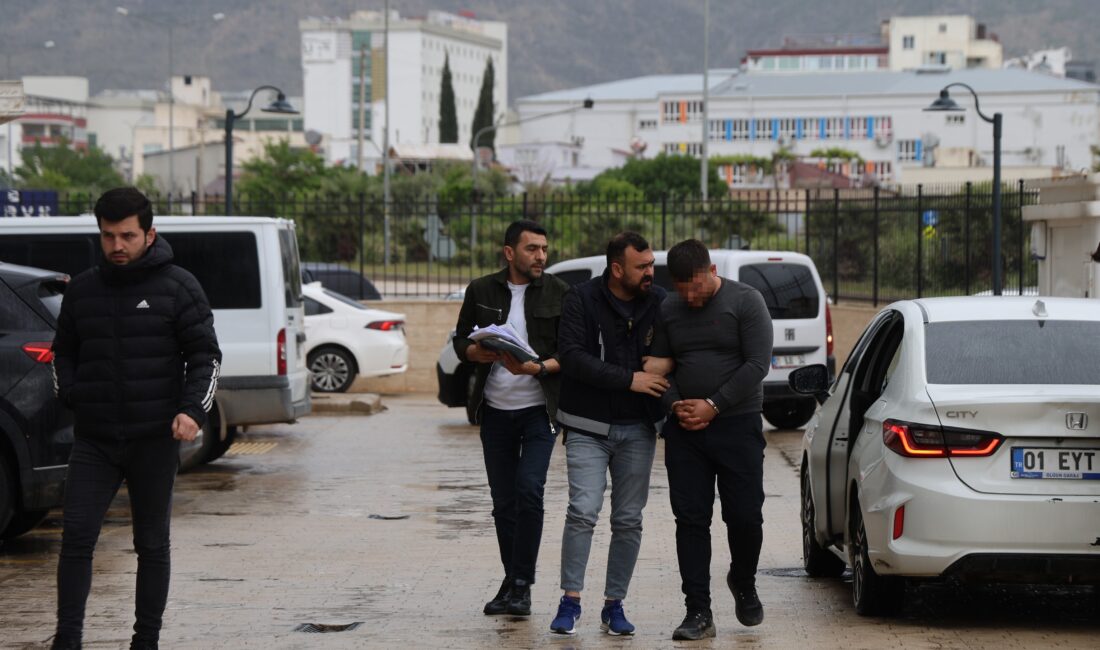 Adana'nın Kozan ilçesinde dün akşam saatlerinde meydana gelen korkunç cinayetin