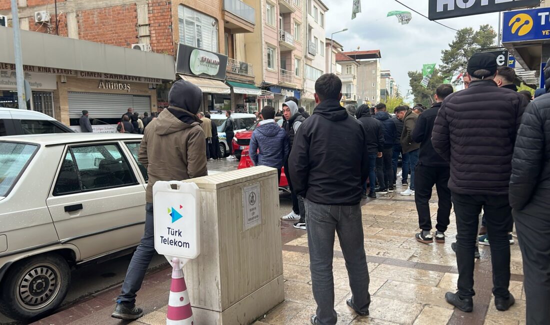 Denizli’nin Çivril ilçesinde yaklaşık 30 yıldır sarraflık yapan bir kuyumcunun,
