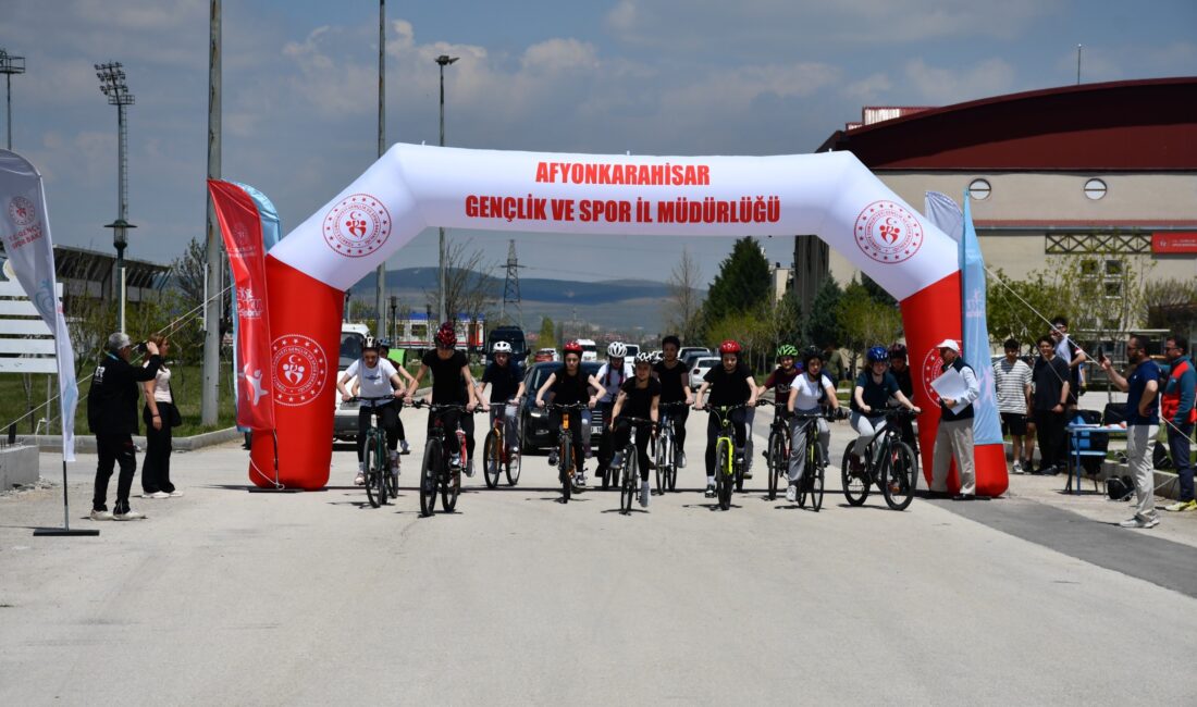 Afyonkarahisar’da okul sporları faaliyet programı çerçevesinde düzenlenen Yıldız, Genç A