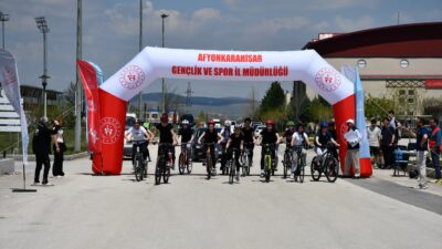 Afyonkarahisar’da okul sporları faaliyet programı çerçevesinde düzenlenen Yıldız, Genç A