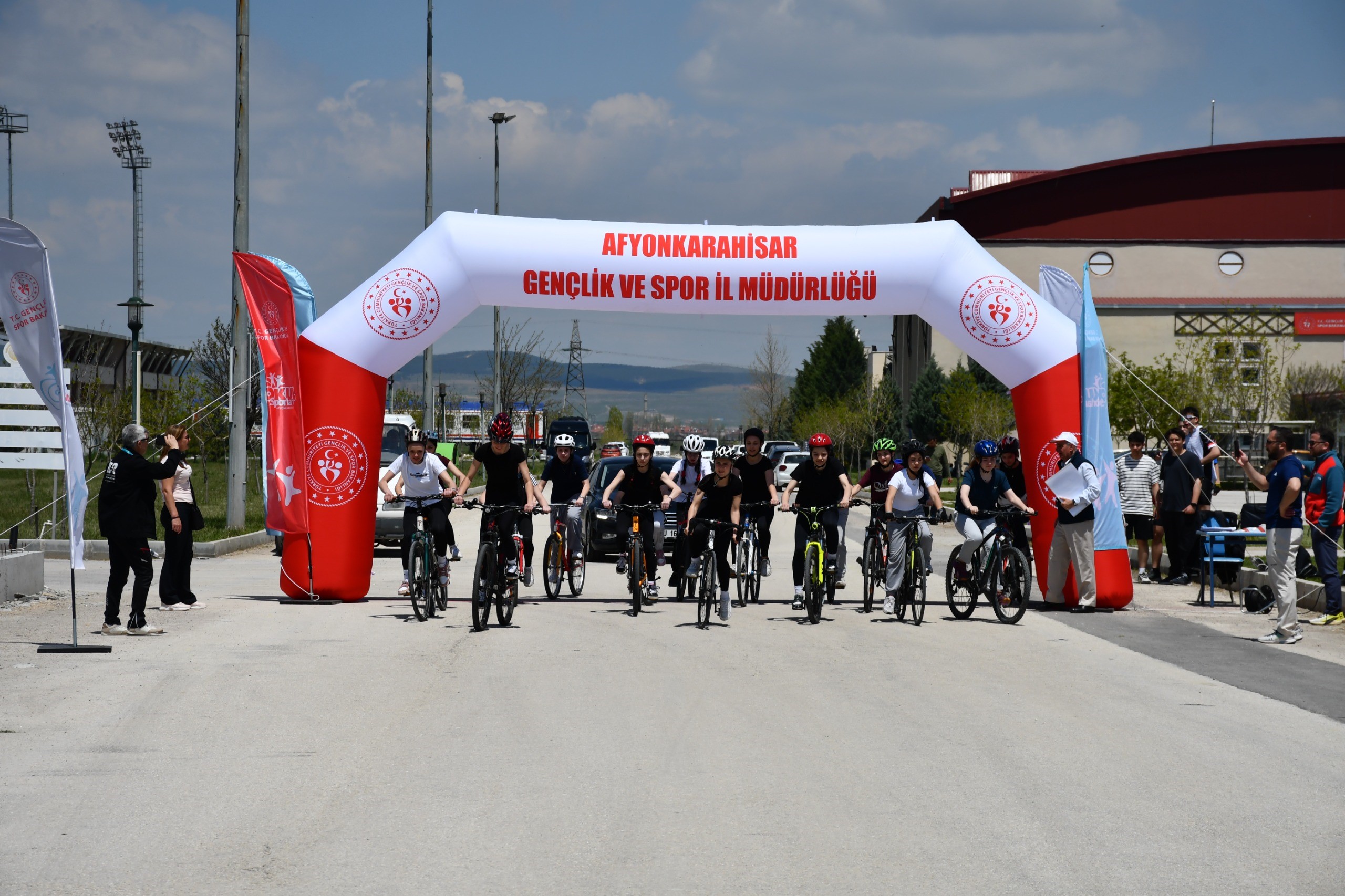 Afyonkarahisar’da okul sporları faaliyet programı çerçevesinde düzenlenen Yıldız, Genç A