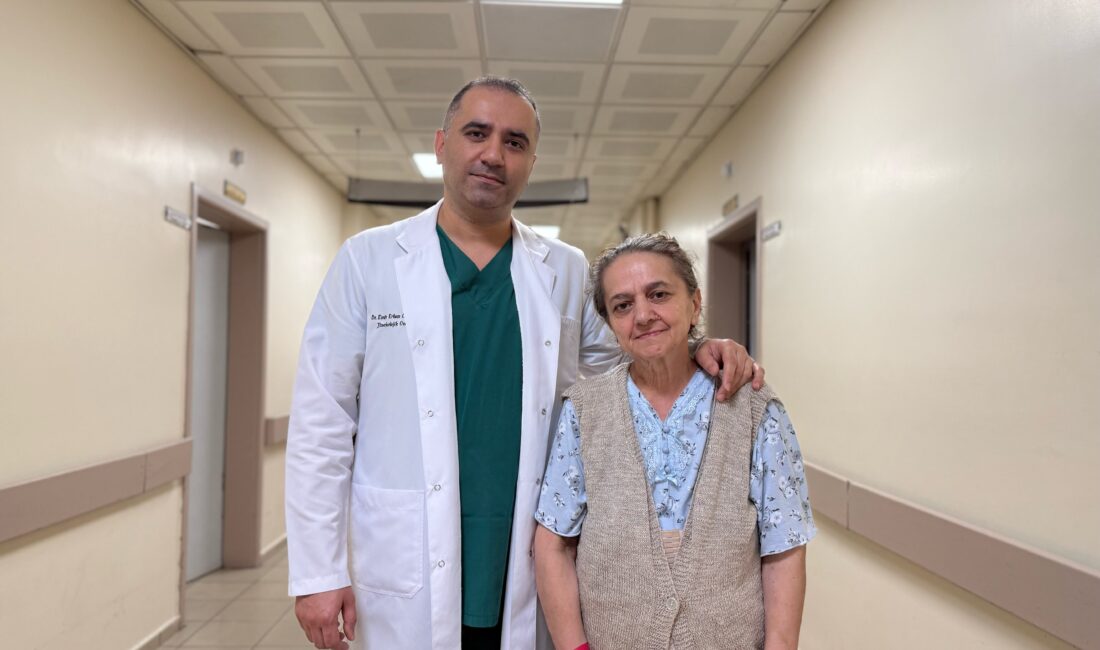 İstanbul’da yaşayan 62 yaşındaki Şükran Samanlı, karnındaki ağrı ve giderek
