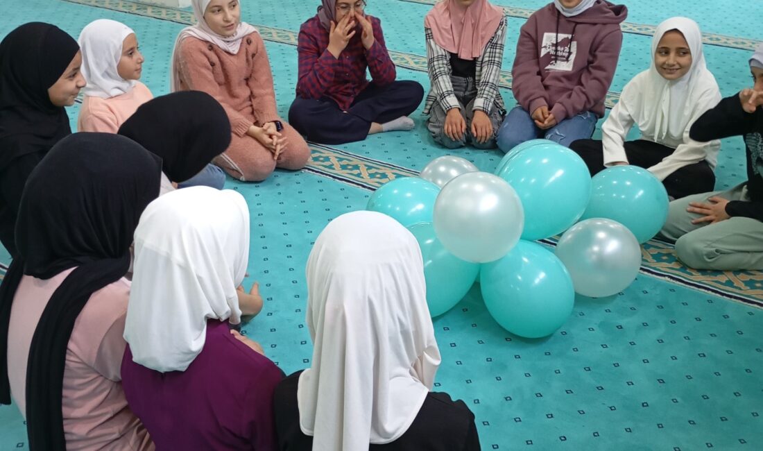 Afyonkarahisar’da farklı ülkelerden şehre gelen yabancı uyruklu öğrencilerin sosyal uyumlarını