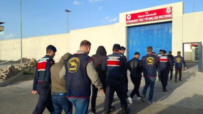 Afyonkarahisar'da Jandarma Suç Araştırma Timi (JASAT) ekiplerinin yürüttüğü titiz çalışmalar