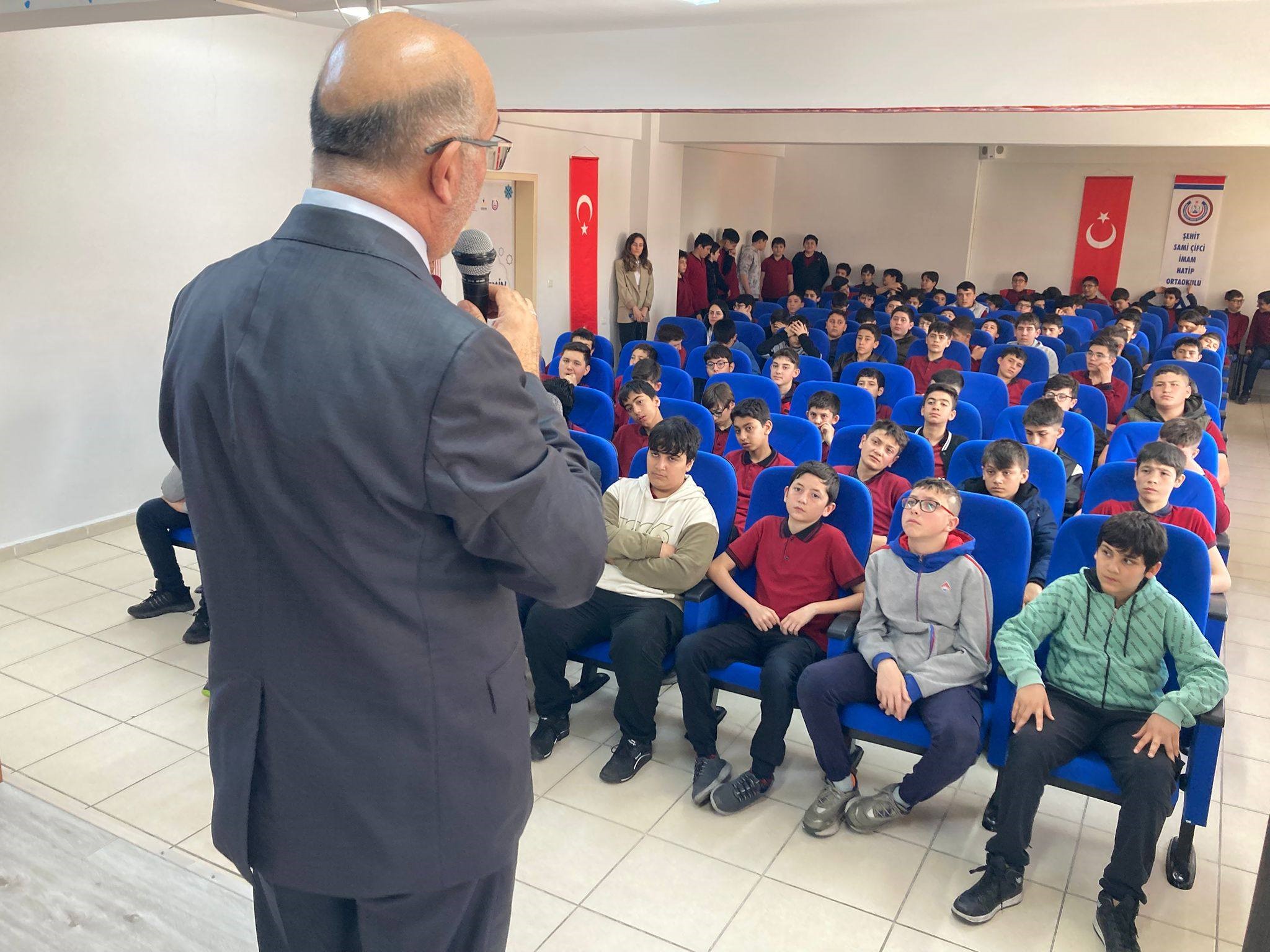 Afyonkarahisar İl Müftülüğü ile İl Milli Eğitim Müdürlüğü’nün ortaklaşa yürüttüğü