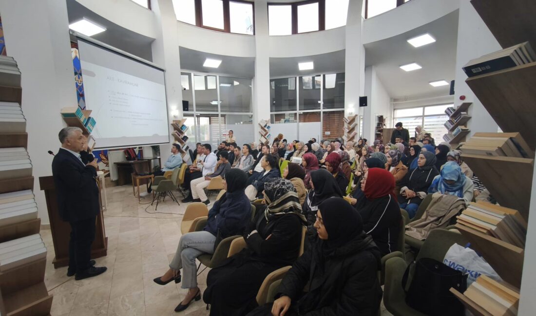 Afyonkarahisar İl Müftülüğü Gençlik Koordinatörlüğü bünyesindeki Diyanet Gençlik Merkezi, toplumun