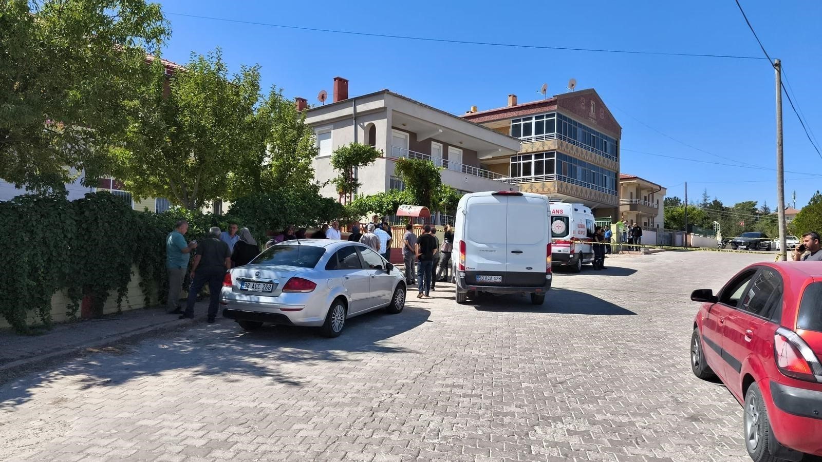 Nevşehir’in Kozaklı ilçesinde, evini bastığı dünürünü pompalı tüfekle vurarak öldüren