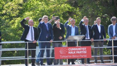 Cumhuriyet Halk Partisi (CHP) Genel Başkanı Özgür Özel, Balıkesir Kuvayi