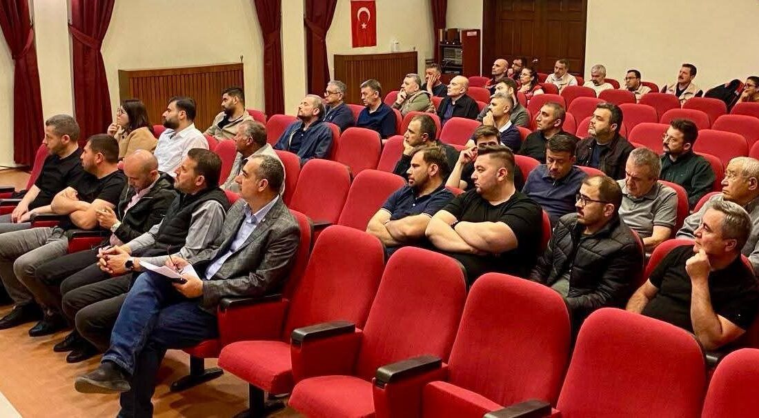 Afyonkarahisar’da kanatlı hayvan sektörü temsilcilerine yönelik oldukça kritik bir buluşma