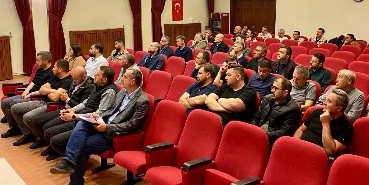 Afyonkarahisar’da kanatlı hayvan sektörü temsilcilerine yönelik oldukça kritik bir buluşma