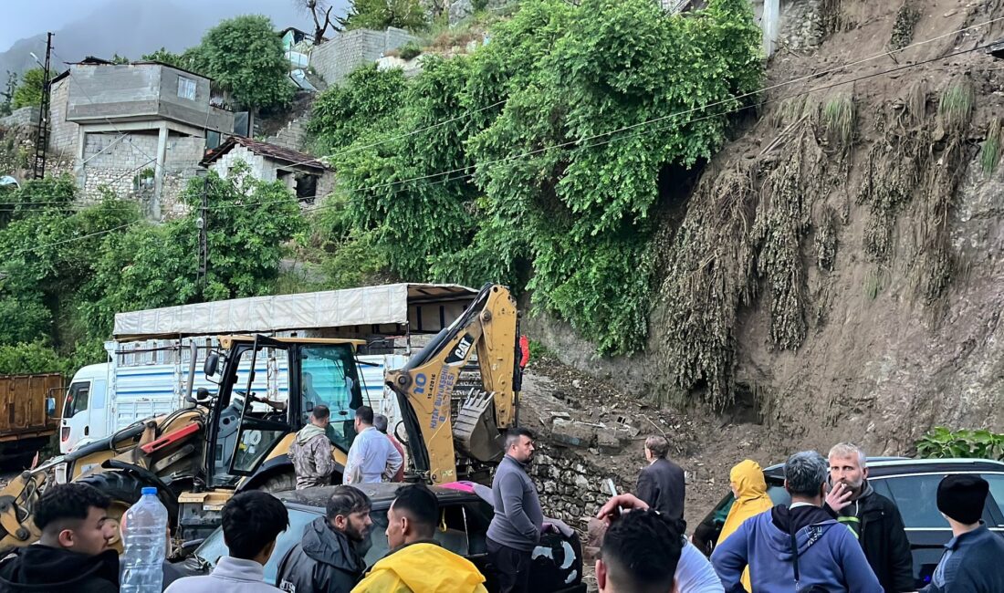 Meteoroloji Genel Müdürlüğü'nün şiddetli yağış uyarısında bulunduğu Hatay’da korkulan oldu.