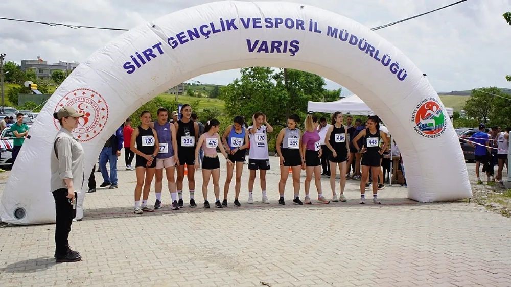Türkiye Atletizm Federasyonu ile Gençlik ve Spor Bakanlığı koordinesinde Siirt'in