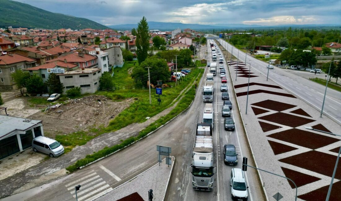 Türkiye’nin en önemli yol geçiş güzergahlarından ve Ege Bölgesi’nin kavşak
