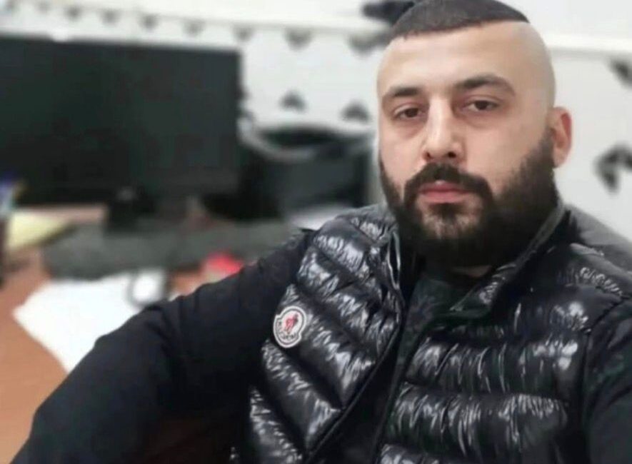 Çanakkale’nin Biga ilçesinde sokak ortasında başlayan silahlı ve bıçaklı kavga