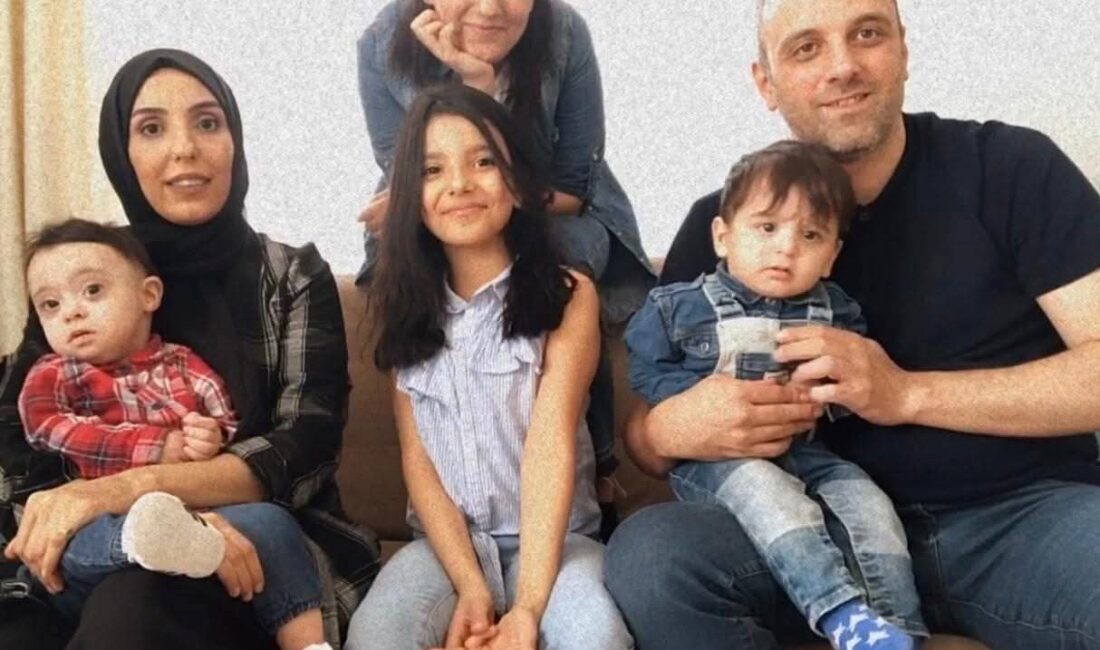 Giresun'da Karadeniz Sahil Yolu üzerinde meydana gelen ve 4 aracın