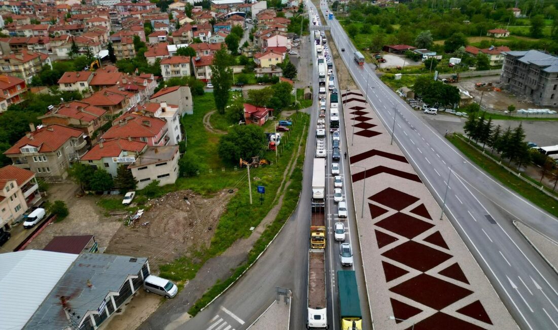 Yaklaşan Kurban Bayramı tatilini fırsat bilerek memleketlerine ya da tatil