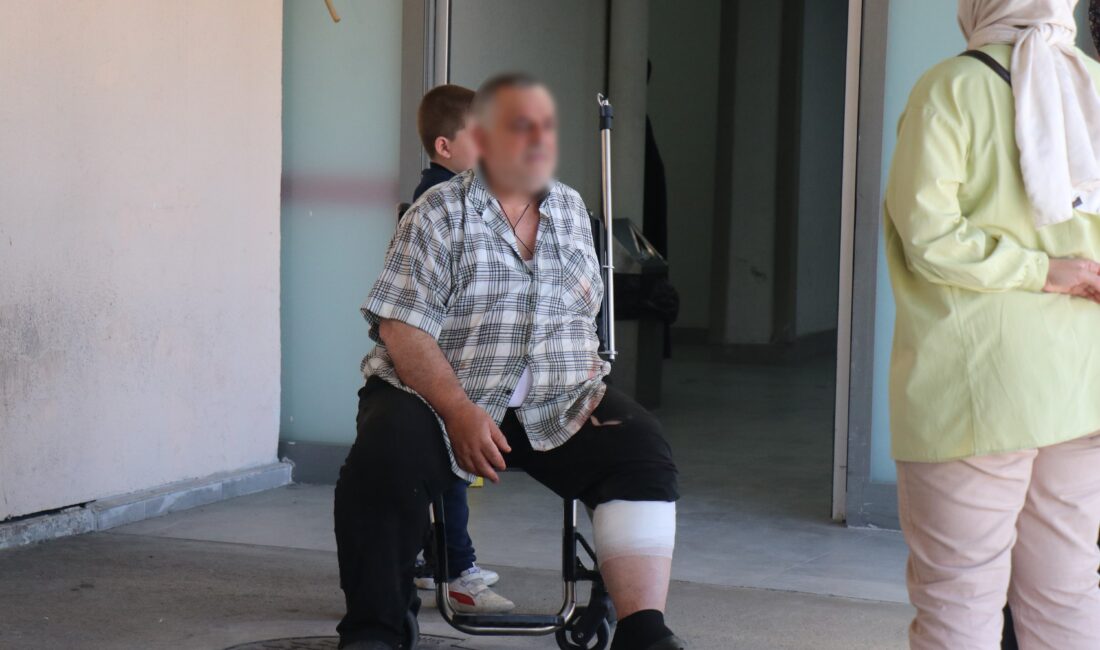 Sakarya'da Kurban Bayramı'nın ilk gününde, bayram namazının ardından kurban ibadetini