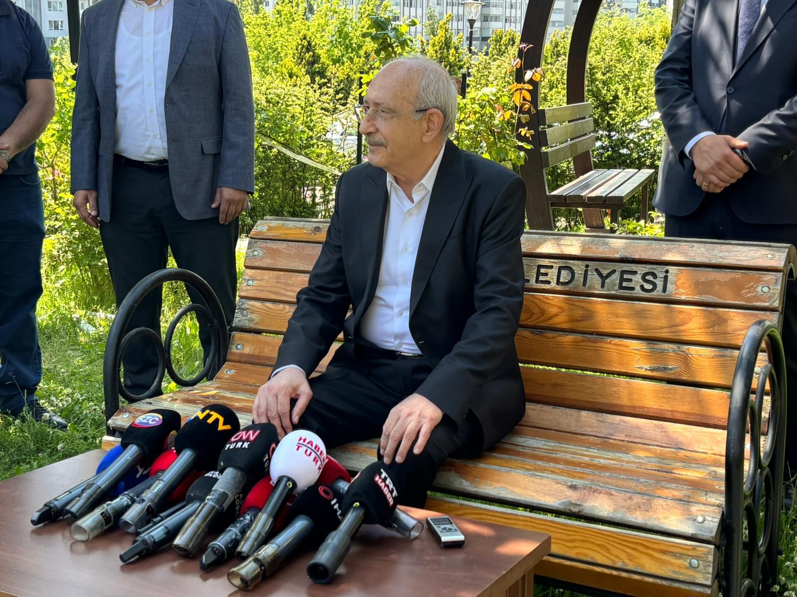 Eski CHP Genel Başkanı Kemal Kılıçdaroğlu, Kurban Bayramı vesilesiyle Ankara’daki